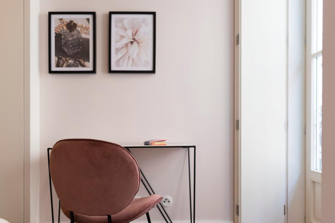 Mouzinho Luxury 3Br Flat L 5 Min Walk To Ribeira By Lovelystay Porto Eksteriør bilde